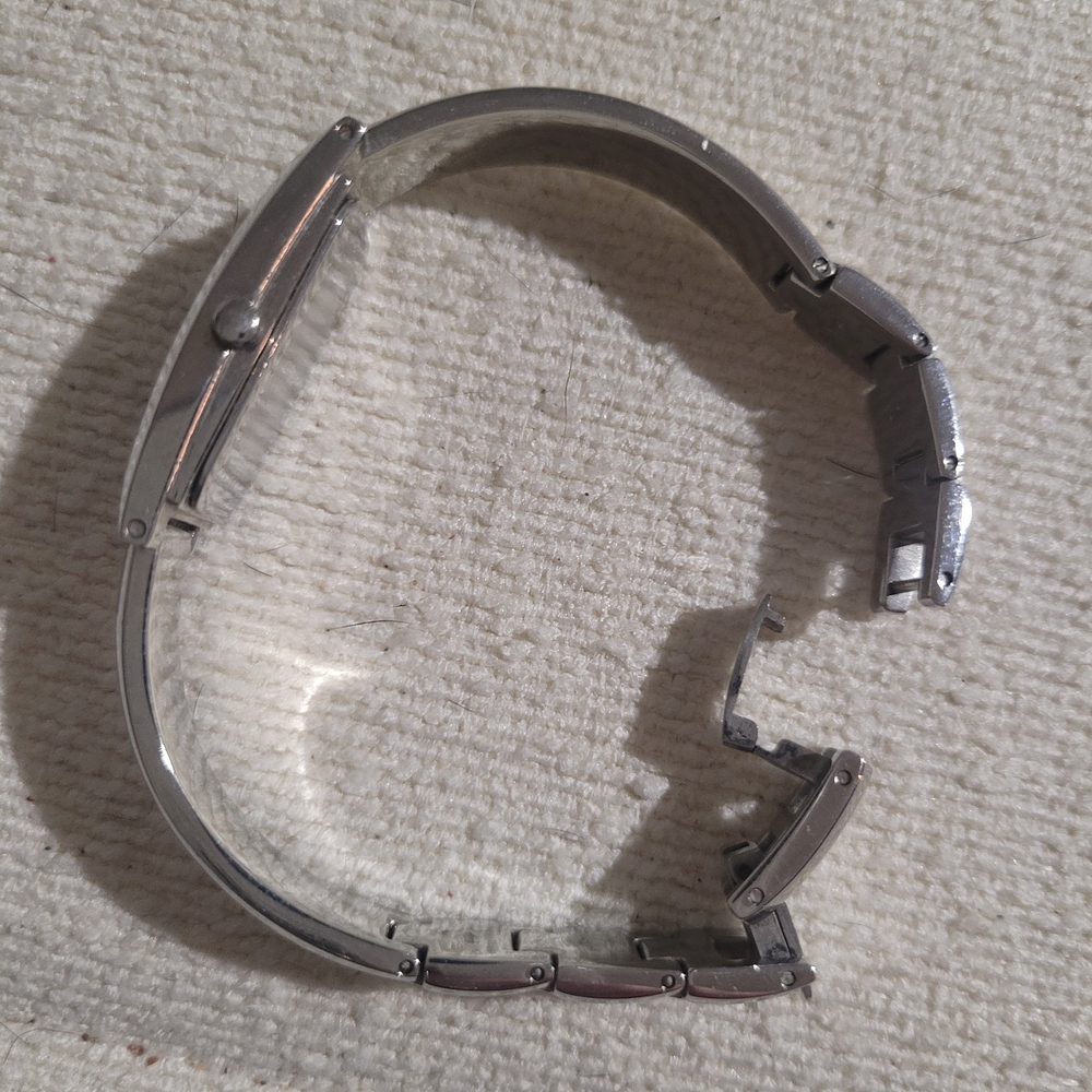 Michael Hill Dainty, Small Stainless Ladies Watch. - Picture 3 of 4